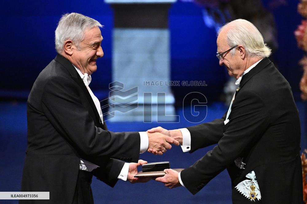 NOBEL 2025 PRIZE AWARD