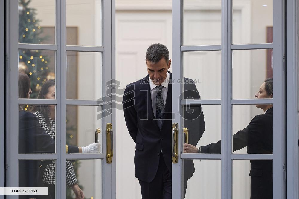 PM Sanchez Receives President Abbas - Madrid