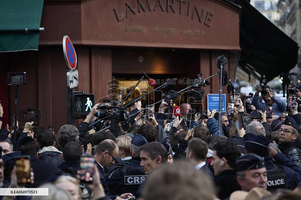 Nicolas Sarkozy at His First Book Signing for Le Journal D'un Prisonnier - Paris