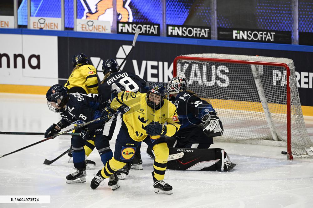 Women's EHT match Finland vs Sweden