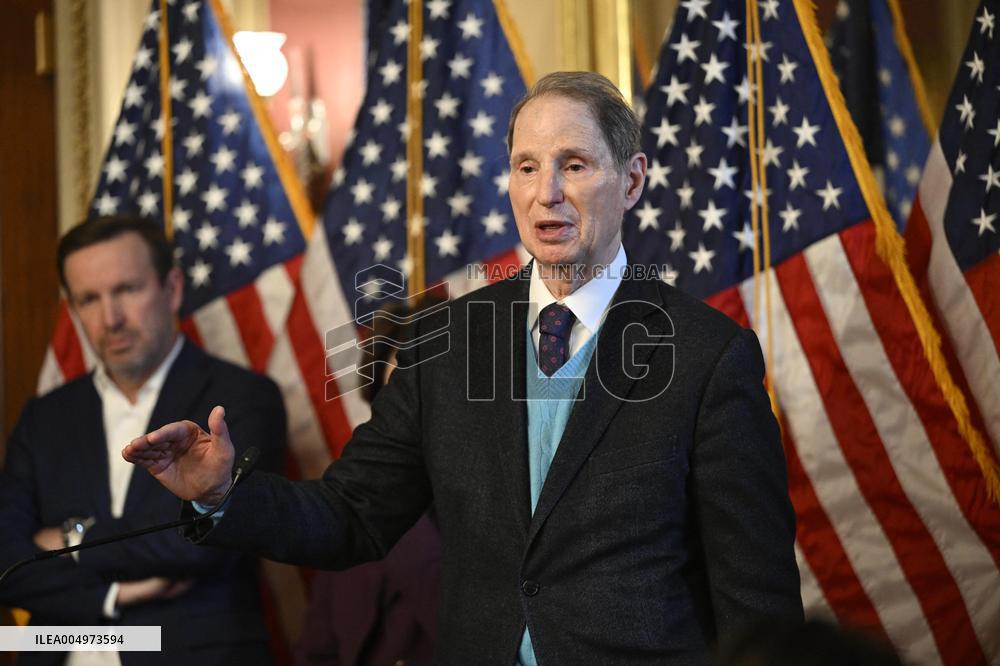 Press conference held by Senate Minority leadership