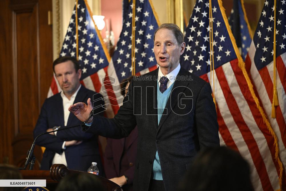 Press conference held by Senate Minority leadership