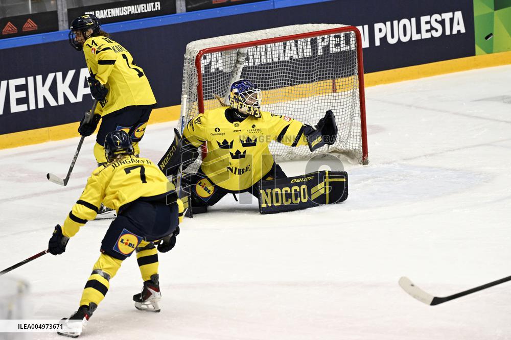 Women's EHT match Finland vs Sweden
