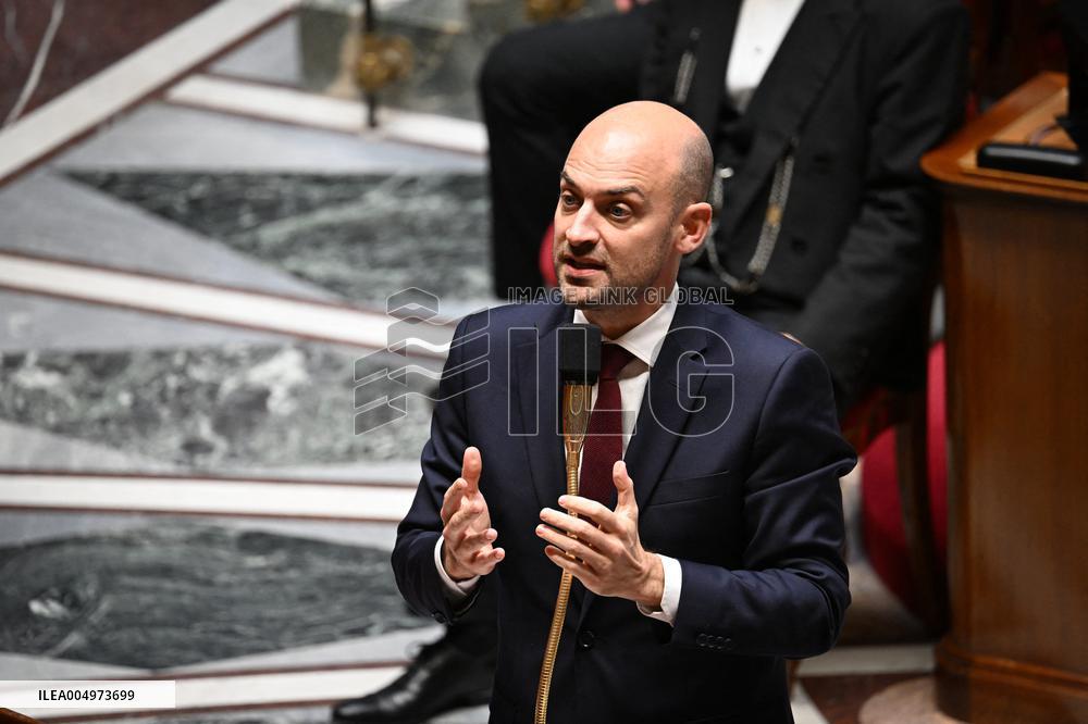 Session of Questions to The Government - Paris