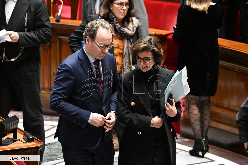 Session of Questions to The Government - Paris