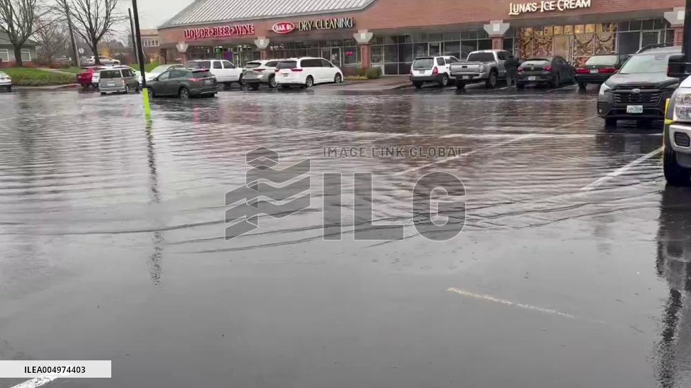 US: Flooding Hits Oregon Coast as Atmospheric River Brings Heavy Rain