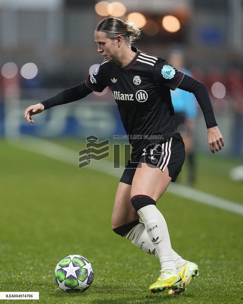 UEFA Women's Champions League - Atletico de Madrid v FC Bayern Munchen