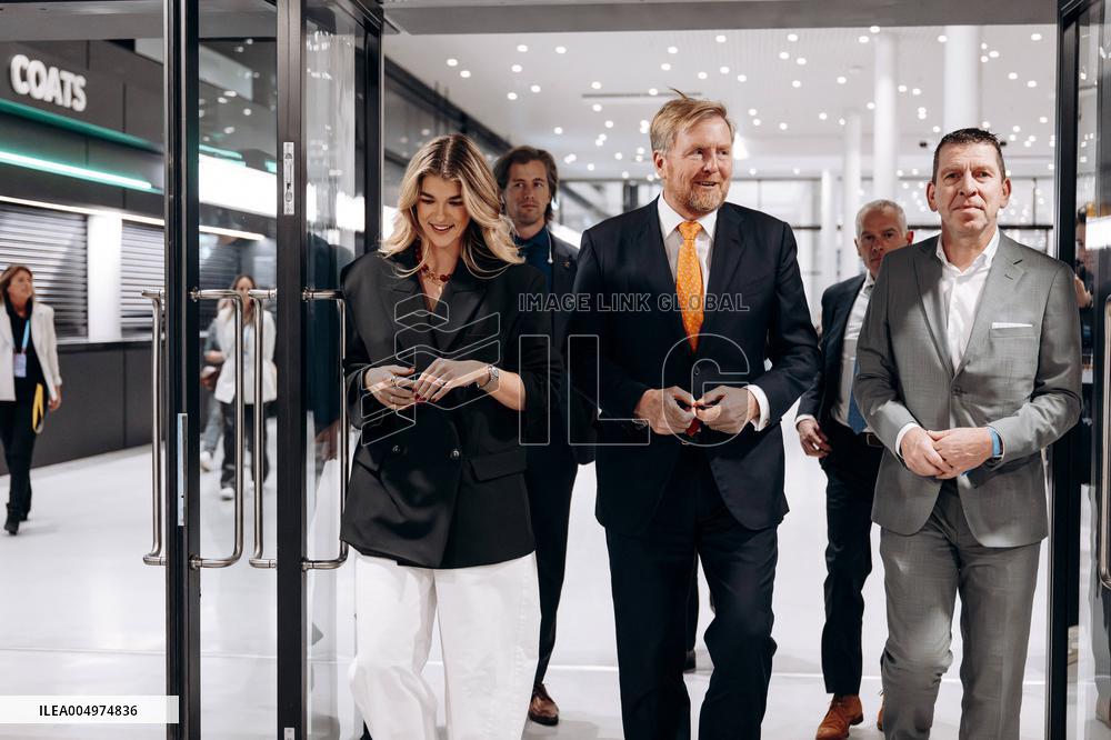 King Willem Alexander At IHF Womens Handball Championship - Rotterdam