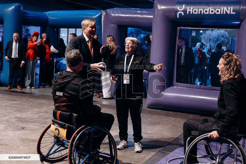 King Willem Alexander At IHF Womens Handball Championship - Rotterdam