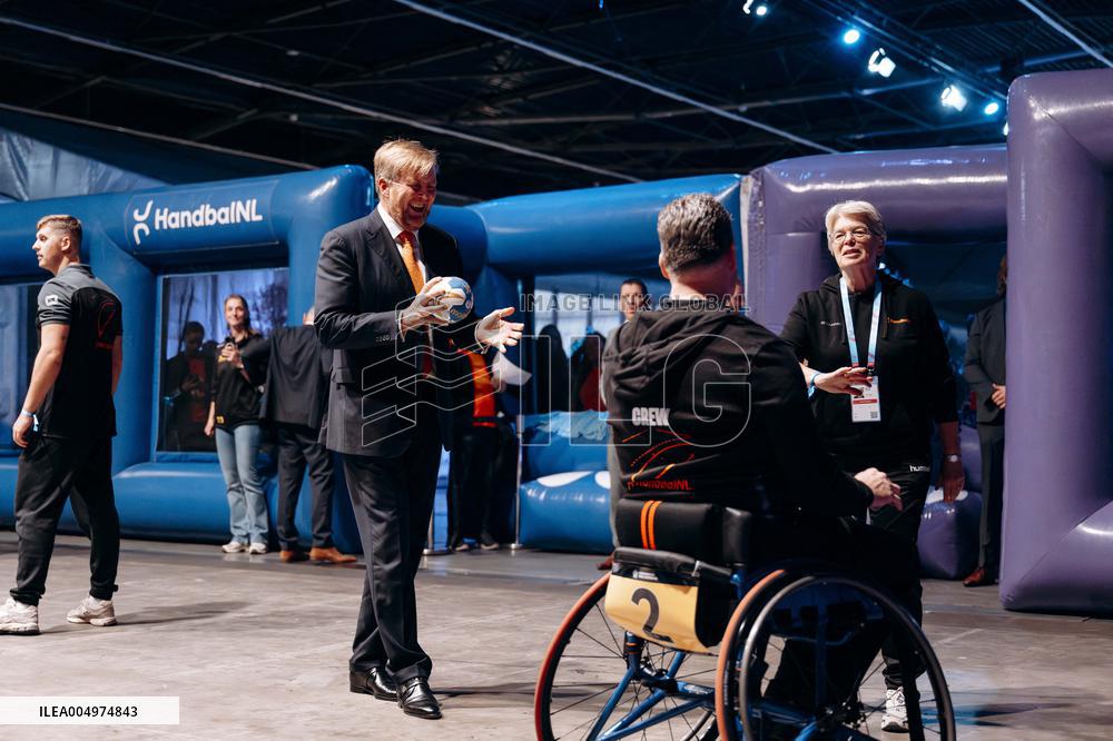 King Willem Alexander At IHF Womens Handball Championship - Rotterdam