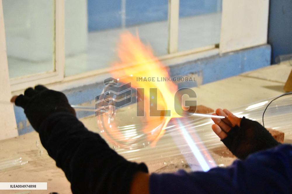 Production of Christmas Glass Spheres - Mexico
