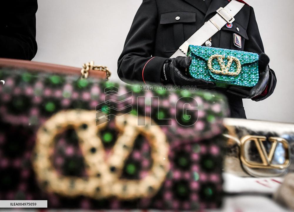 Carabinieri Return Stolen Bags In Press Conference - Rome
