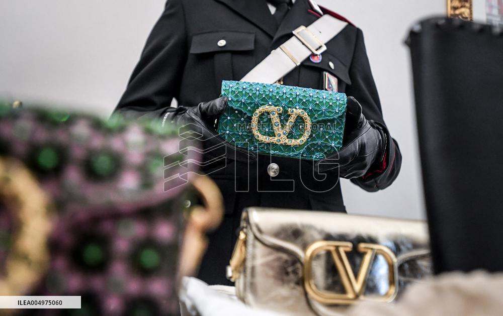 Carabinieri Return Stolen Bags In Press Conference - Rome
