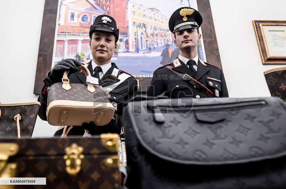 Carabinieri Return Stolen Bags In Press Conference - Rome