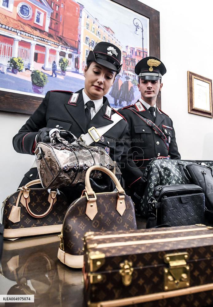 Carabinieri Return Stolen Bags In Press Conference - Rome