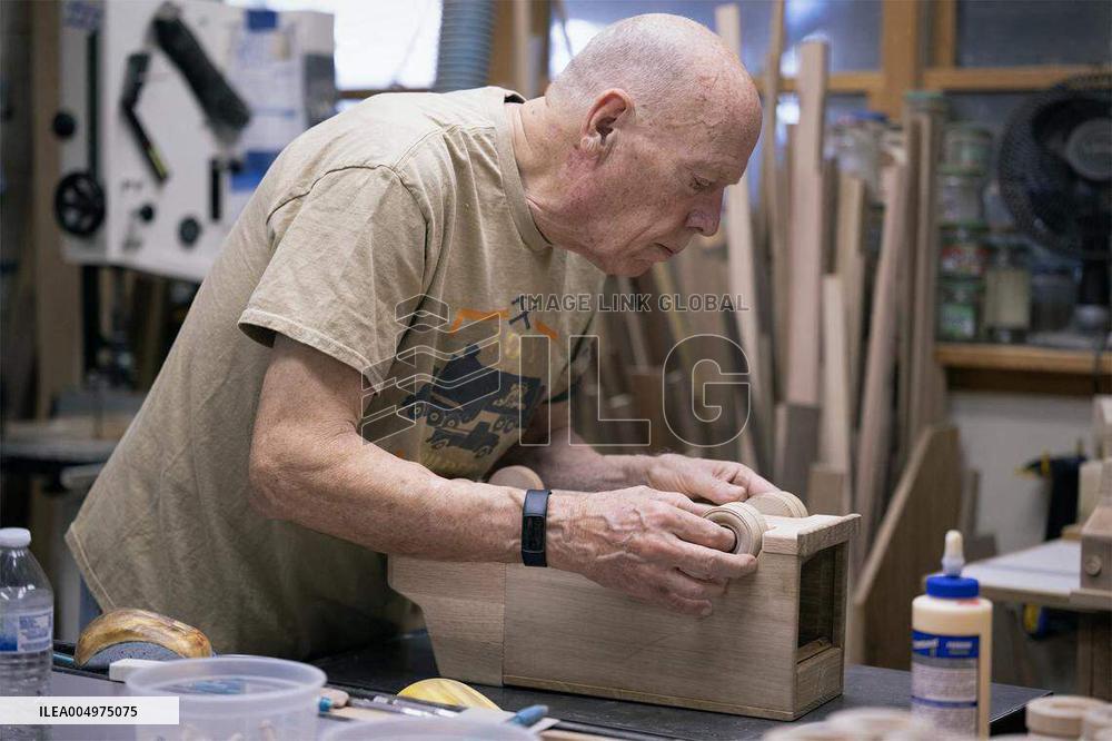 Making Toys from Wood Scraps - Kansas