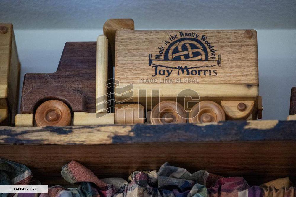 Making Toys from Wood Scraps - Kansas