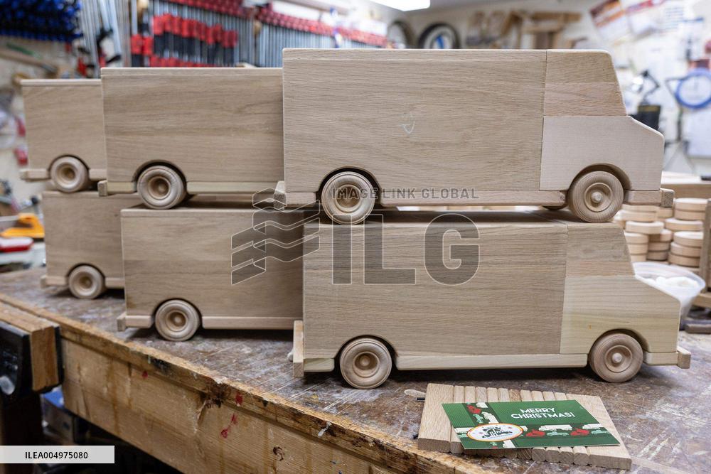 Making Toys from Wood Scraps - Kansas