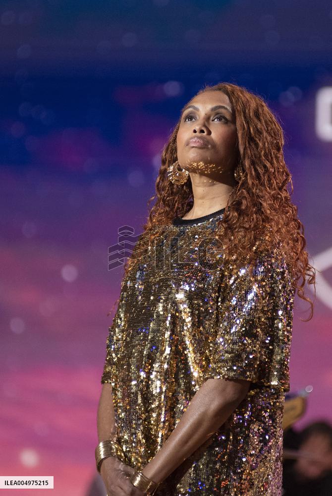 39th Telethon Show - Paris