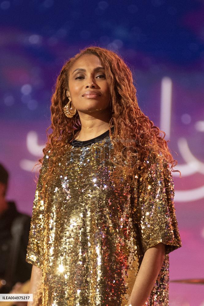 39th Telethon Show - Paris