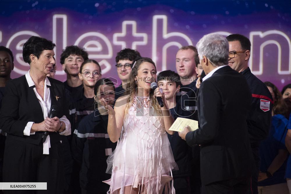 39th Telethon Show - Paris