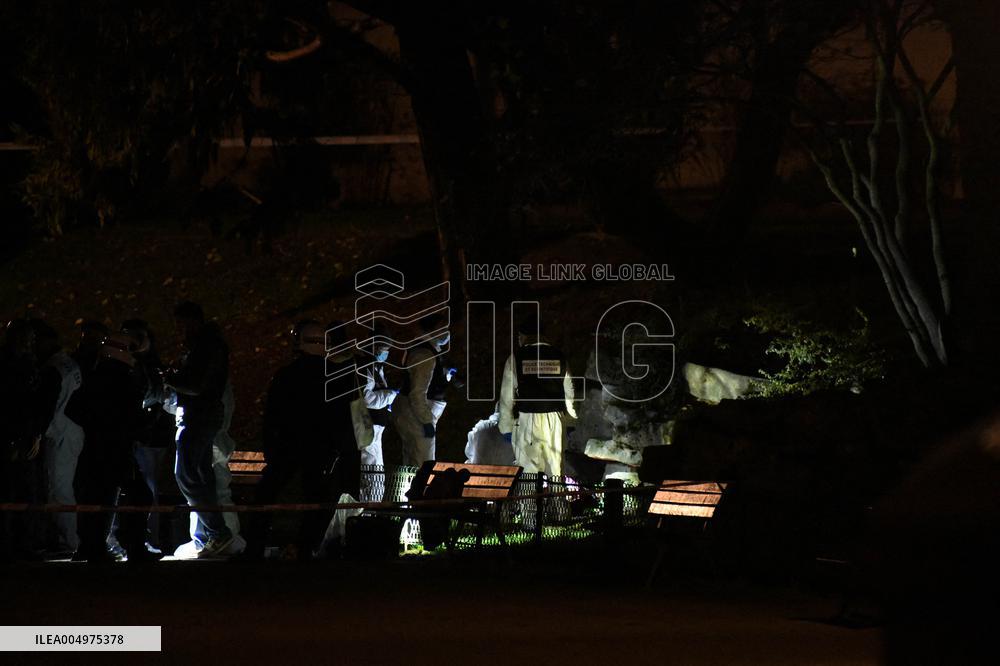 Homeless Man Commits Suicide at Trocadero - Paris