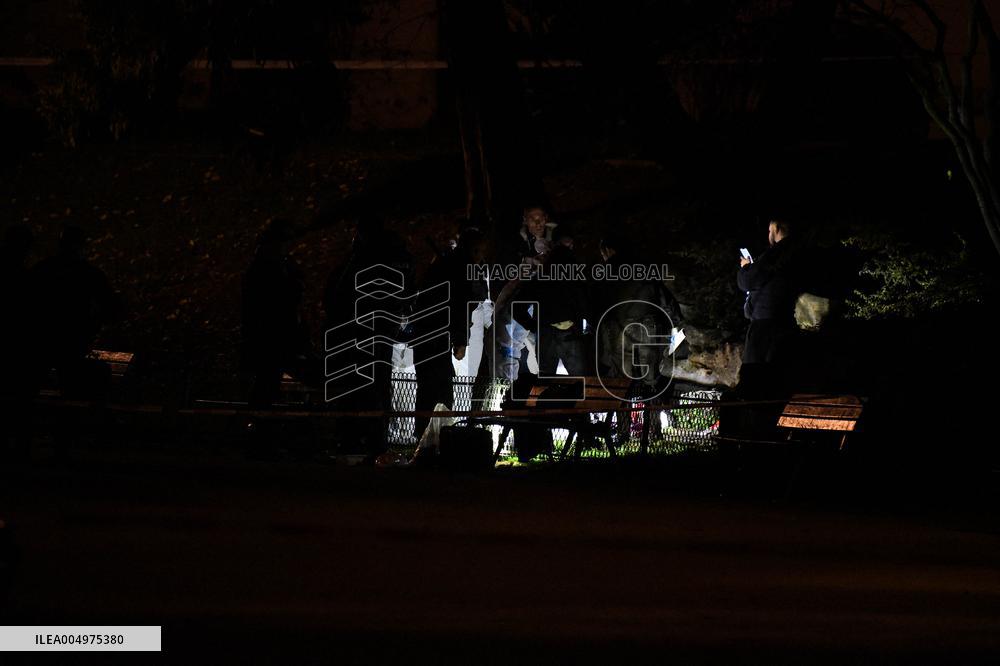 Homeless Man Commits Suicide at Trocadero - Paris