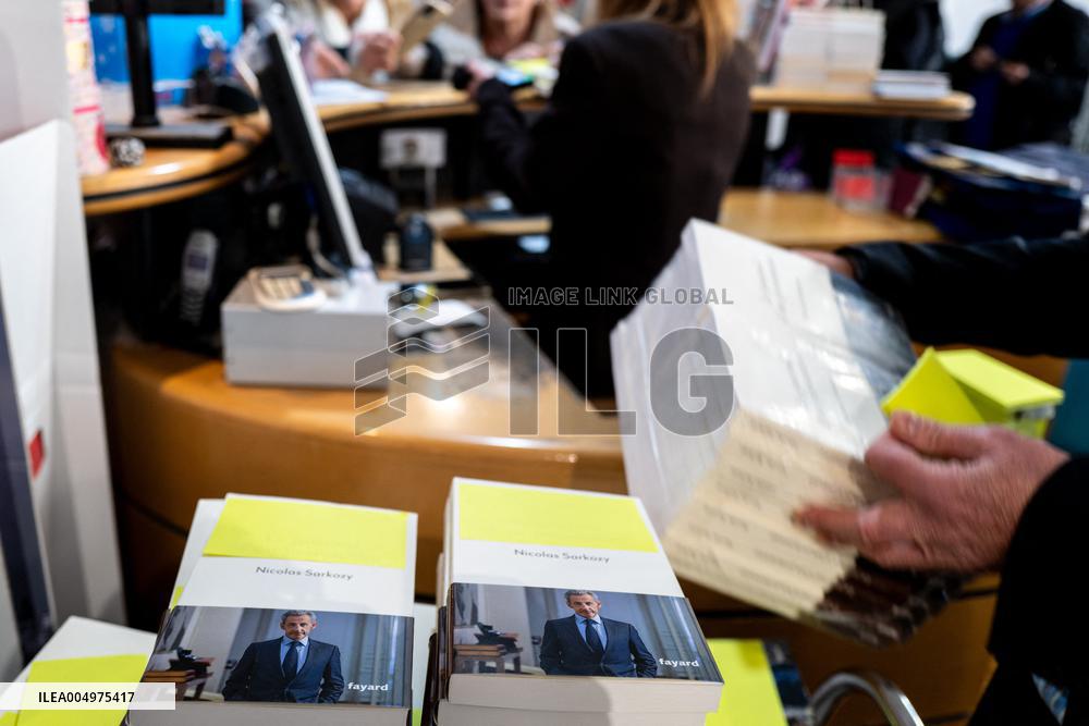 Book Signing for Nicolas Sarkozy's Book Journal D'un Prisonnier - Marseille