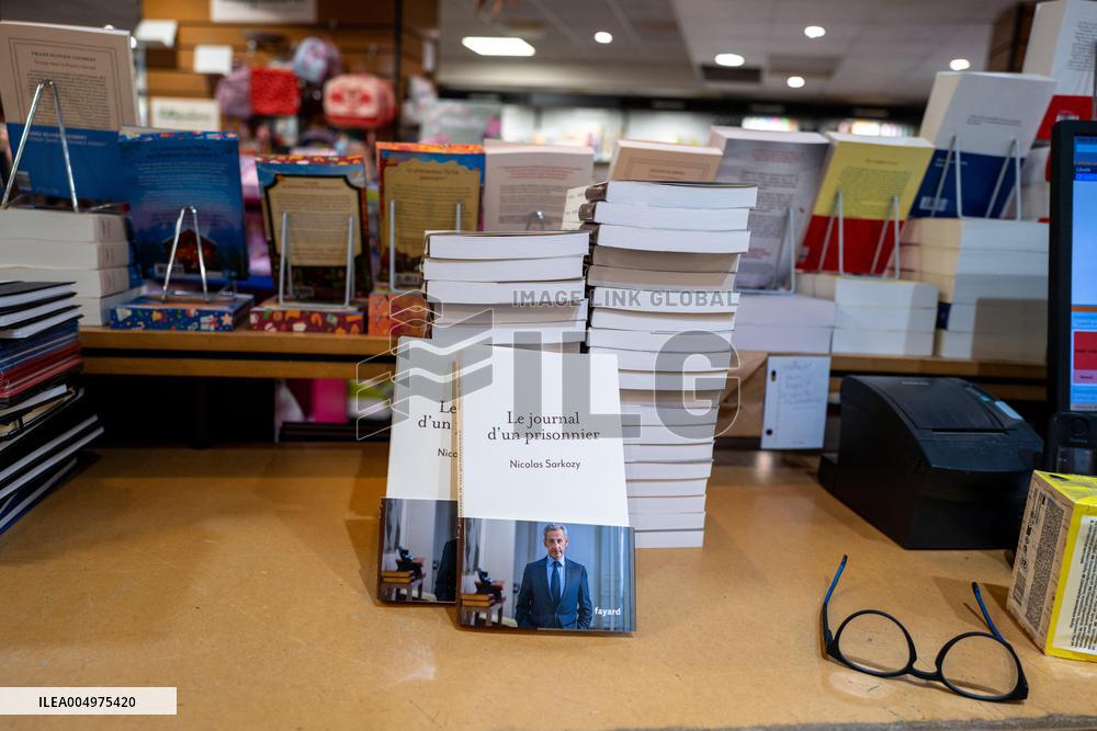Book Signing for Nicolas Sarkozy's Book Journal D'un Prisonnier - Marseille