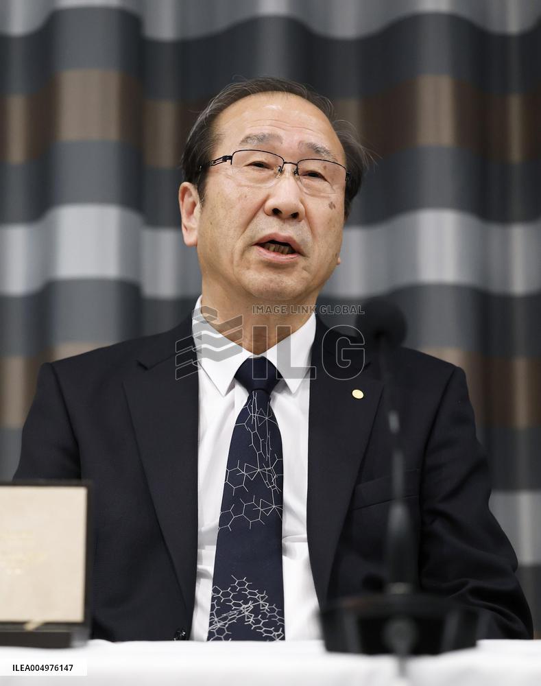 Nobel laureate Kitagawa in Stockholm