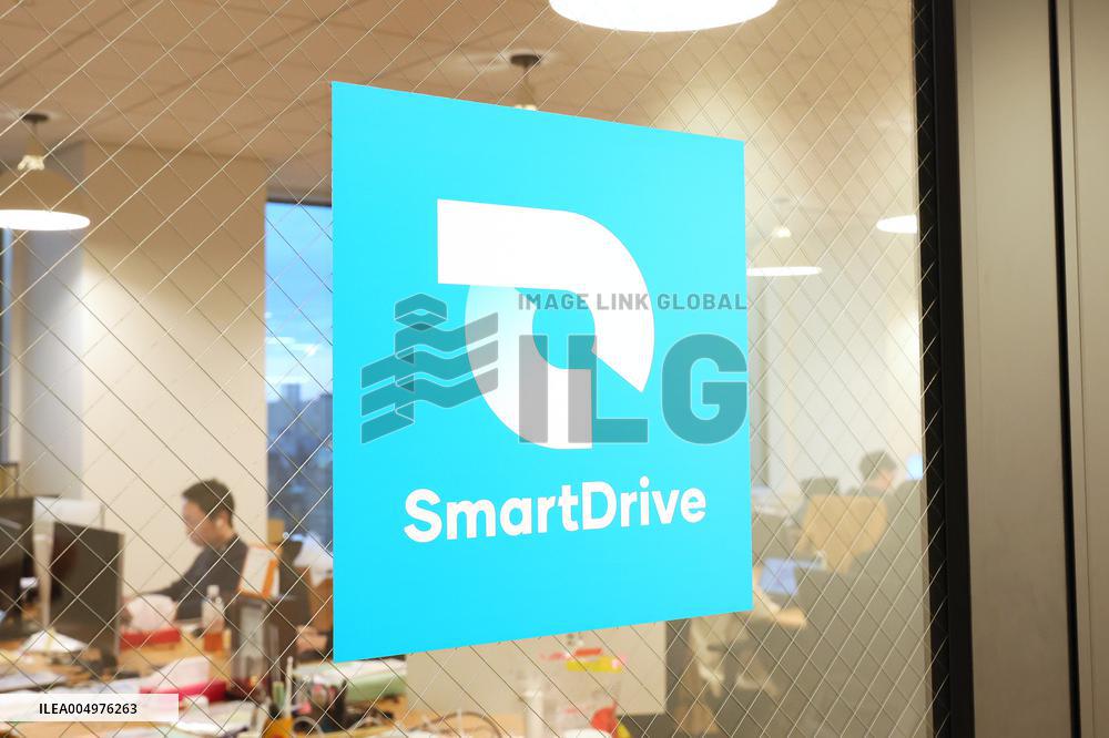 SmartDrive signboard and logo