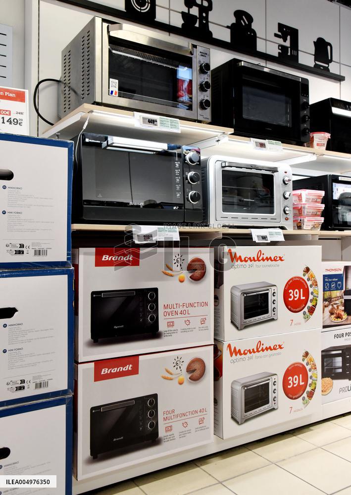 Brandt Appliances Liquidated 700 Jobs Lost - Paris