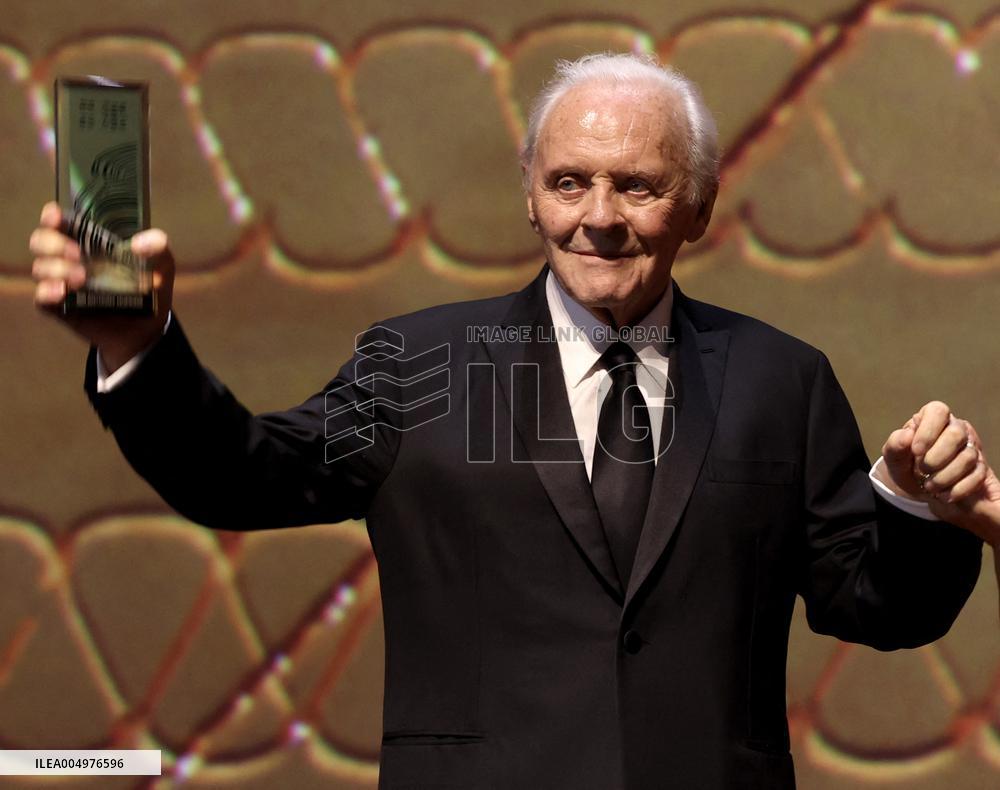 Anthony Hopkins Attend Closing of Red Sea Film Festival - Jeddah