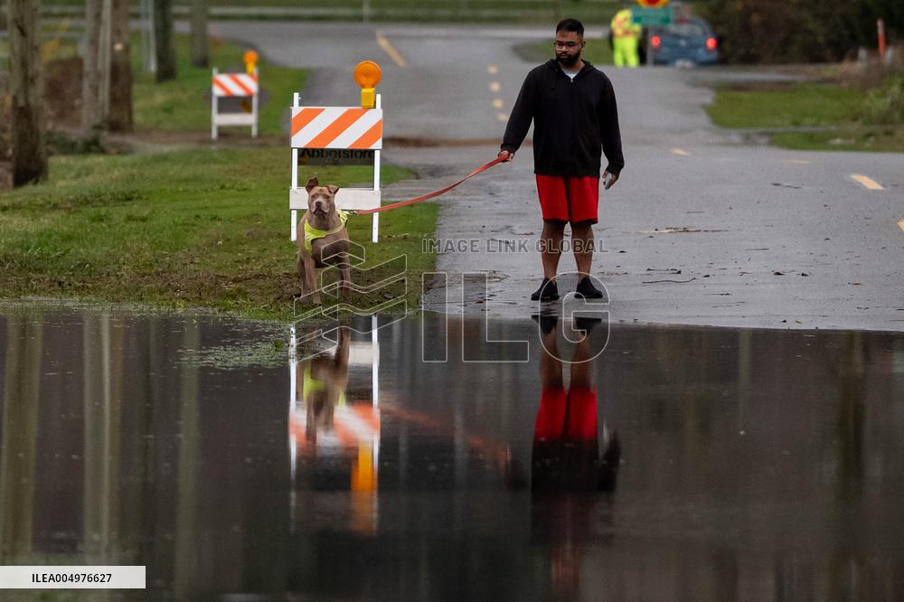 Canada Suffers Severe Flooding and Thousands Evacuated