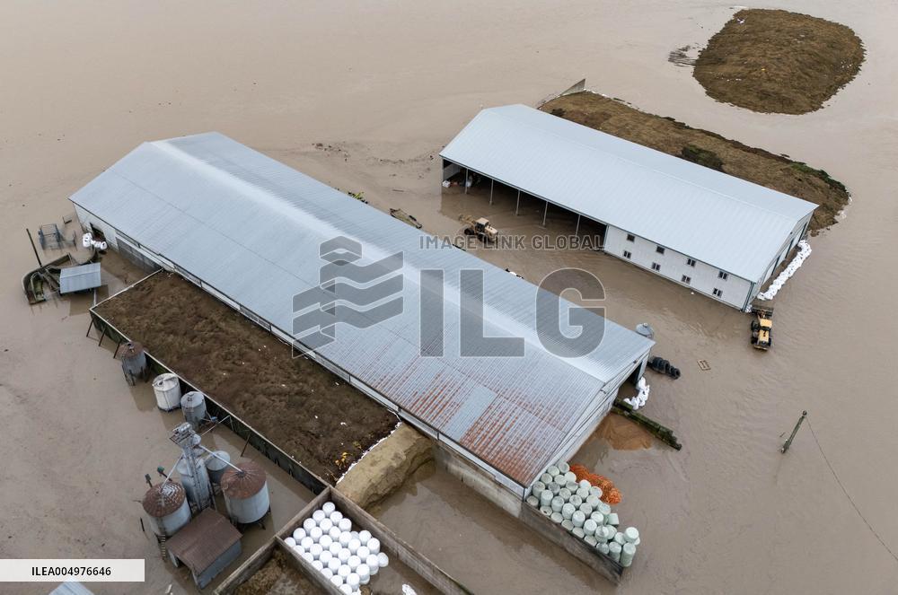 Canada Suffers Severe Flooding and Thousands Evacuated