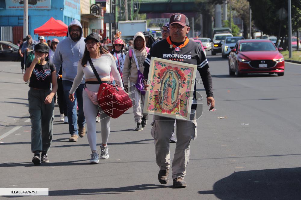 Pilgrims Continue Their Journey Toward Basilica of Guadalupe - Mexico