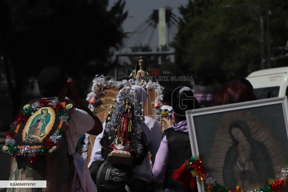 Pilgrims Continue Their Journey Toward Basilica of Guadalupe - Mexico