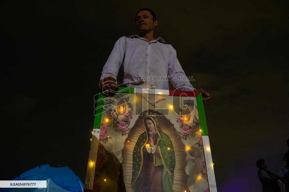 Pilgrims Continue Their Journey Toward Basilica of Guadalupe - Mexico