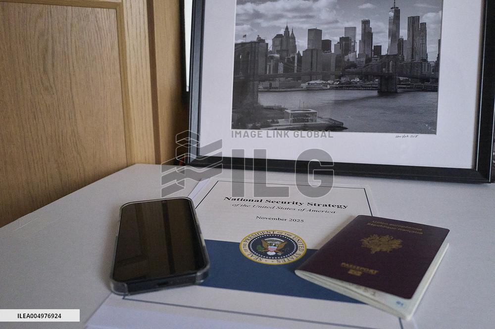 ESTA And Visa Waiver Program Update Illustrations - France