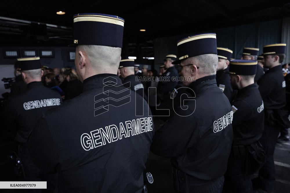Minister of The Interior Nunez Visits BRI and GIGN - Versailles