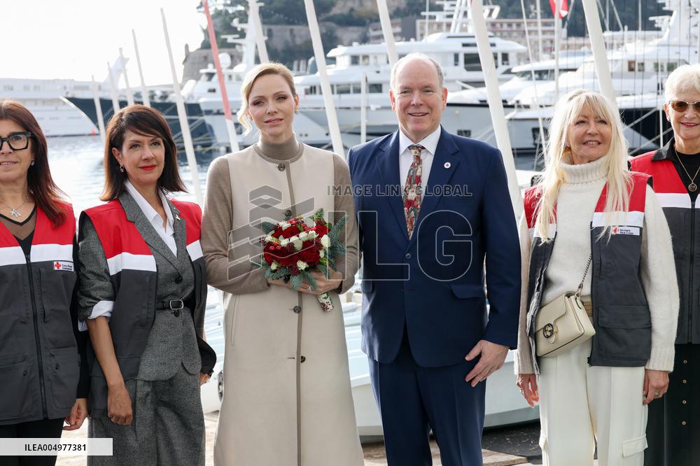 NO TABLOIDS - Prince Albert And Princess Charlene With Elders at Red Cross Monegasque Event - Monaco