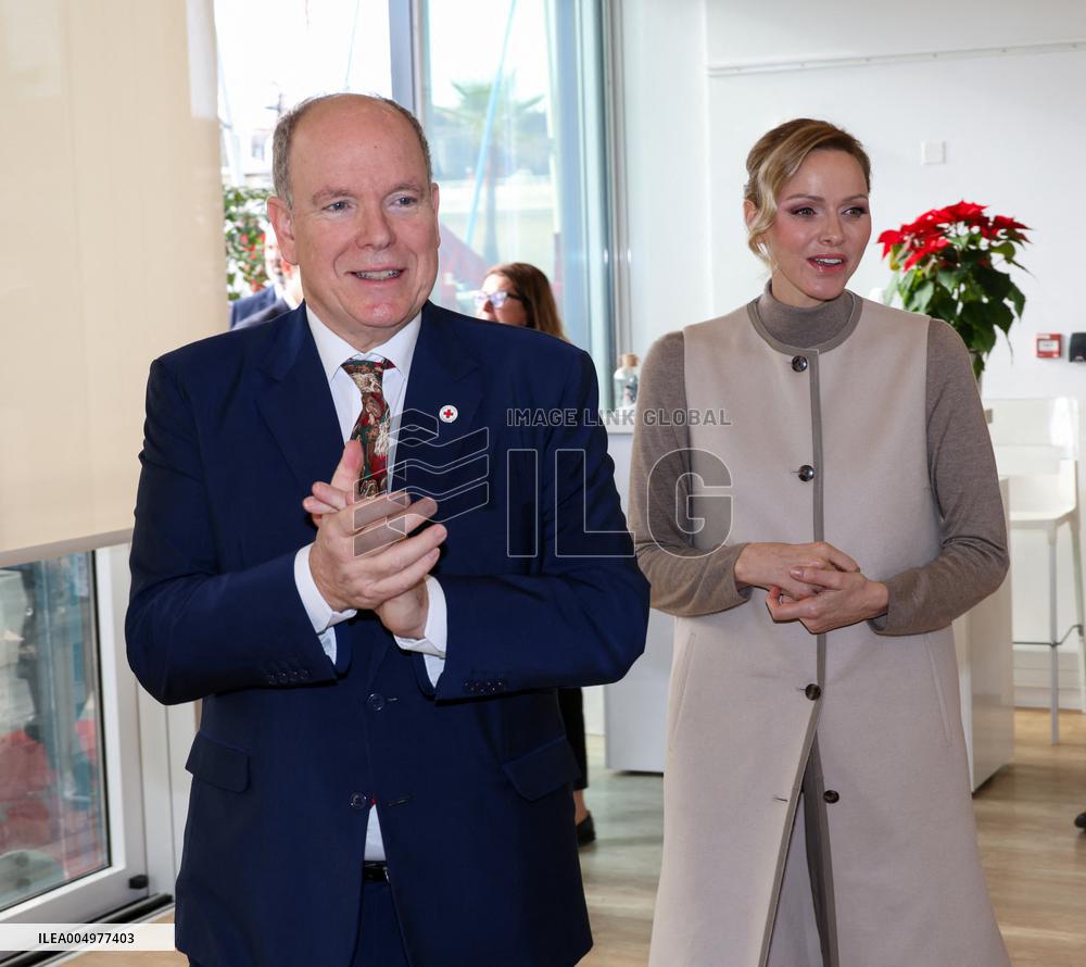NO TABLOIDS - Prince Albert And Princess Charlene With Elders at Red Cross Monegasque Event - Monaco
