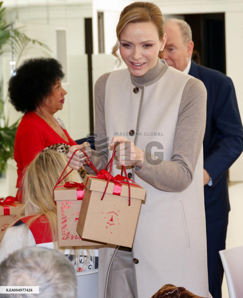 NO TABLOIDS - Prince Albert And Princess Charlene With Elders at Red Cross Monegasque Event - Monaco