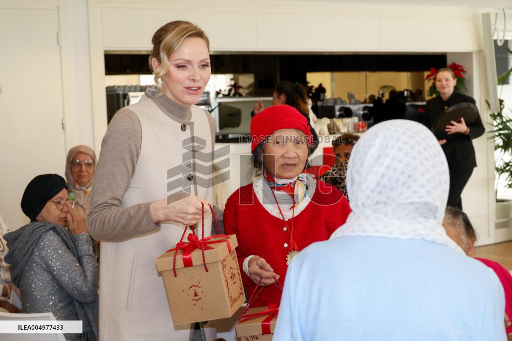NO TABLOIDS - Prince Albert And Princess Charlene With Elders at Red Cross Monegasque Event - Monaco