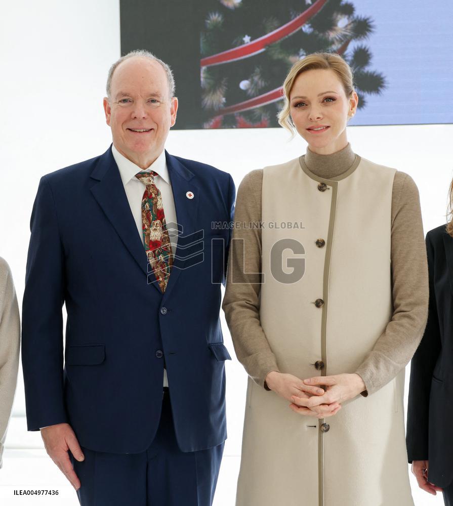 NO TABLOIDS - Prince Albert And Princess Charlene With Elders at Red Cross Monegasque Event - Monaco
