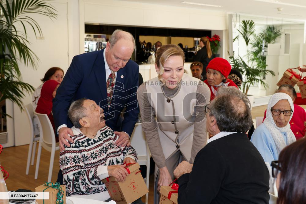 NO TABLOIDS - Prince Albert And Princess Charlene With Elders at Red Cross Monegasque Event - Monaco