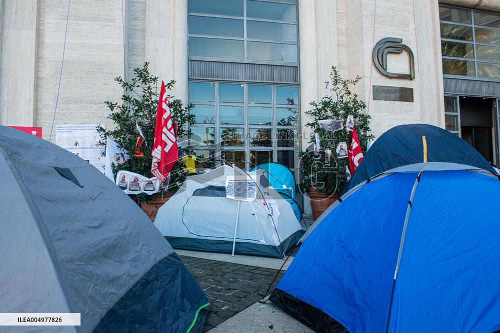 Researchers Protest At CNR Headquarters - Rome