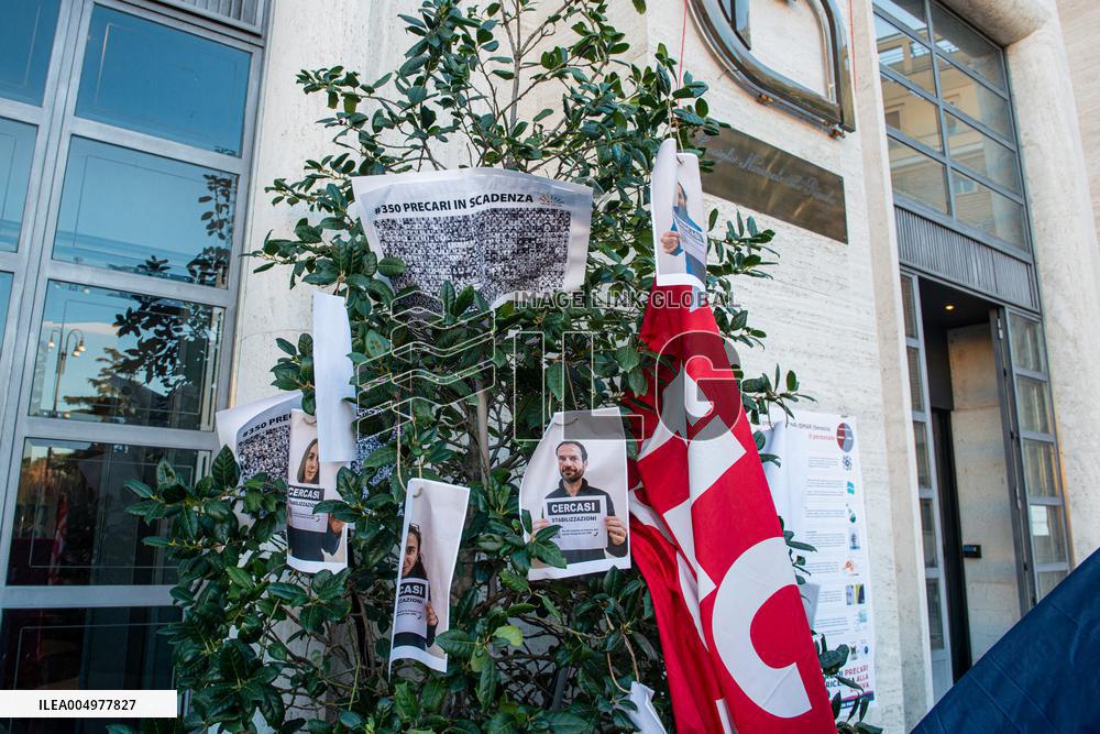 Researchers Protest At CNR Headquarters - Rome