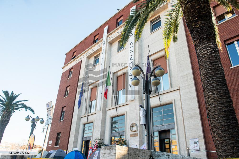 Researchers Protest At CNR Headquarters - Rome