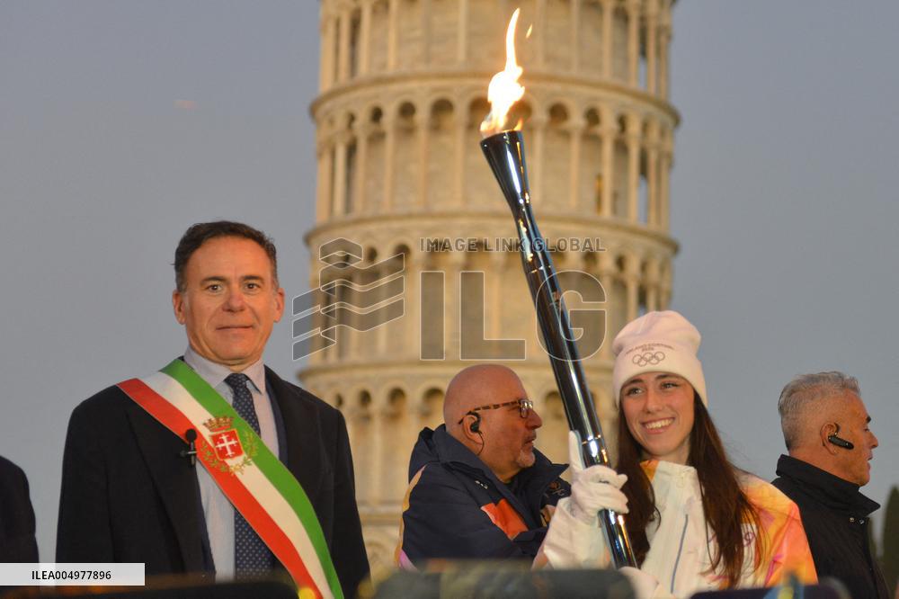 Arrival Of Olympic Flame in the Piazza dei Miracoli - Pisa